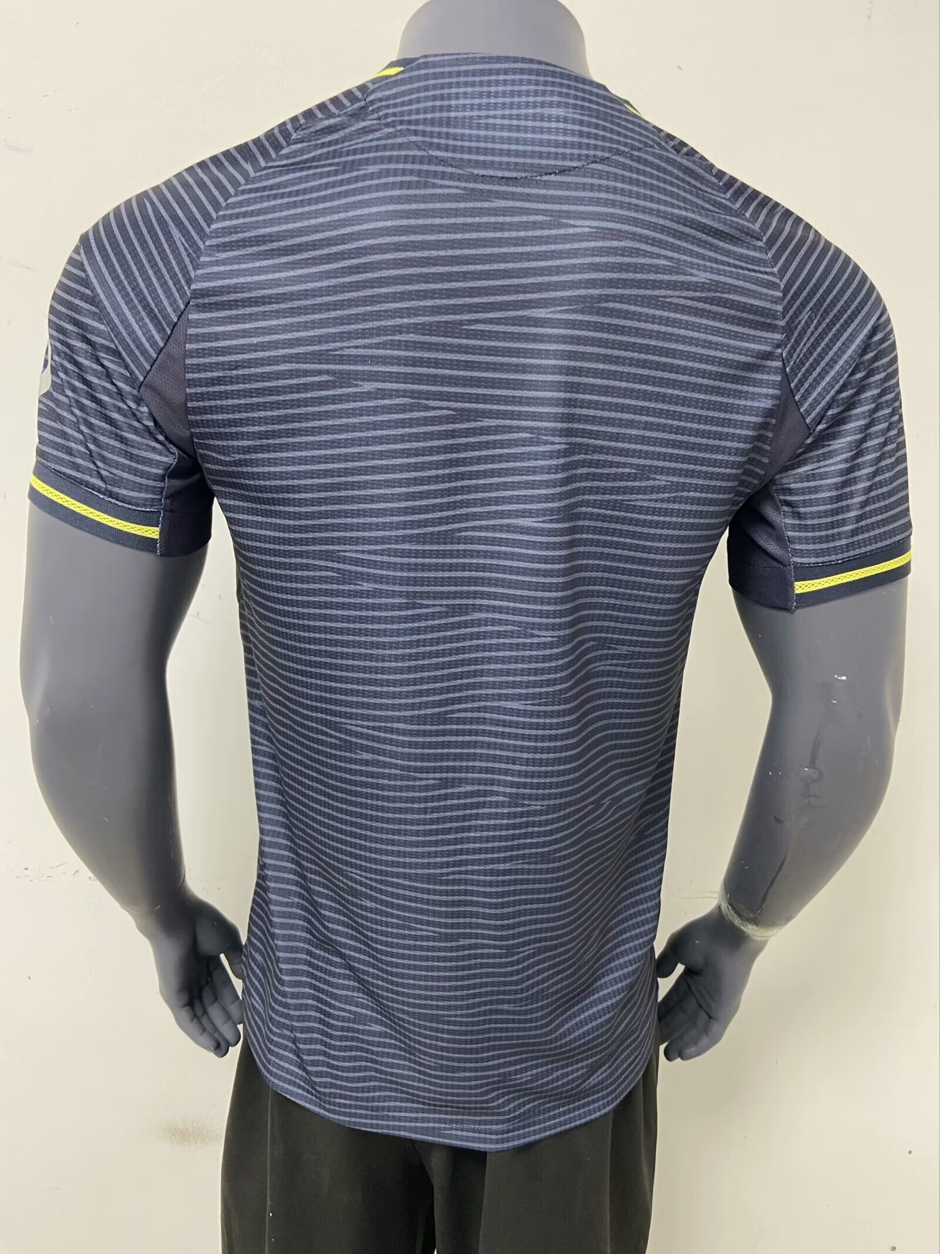 25/26 Players: Real Madrid away - 4