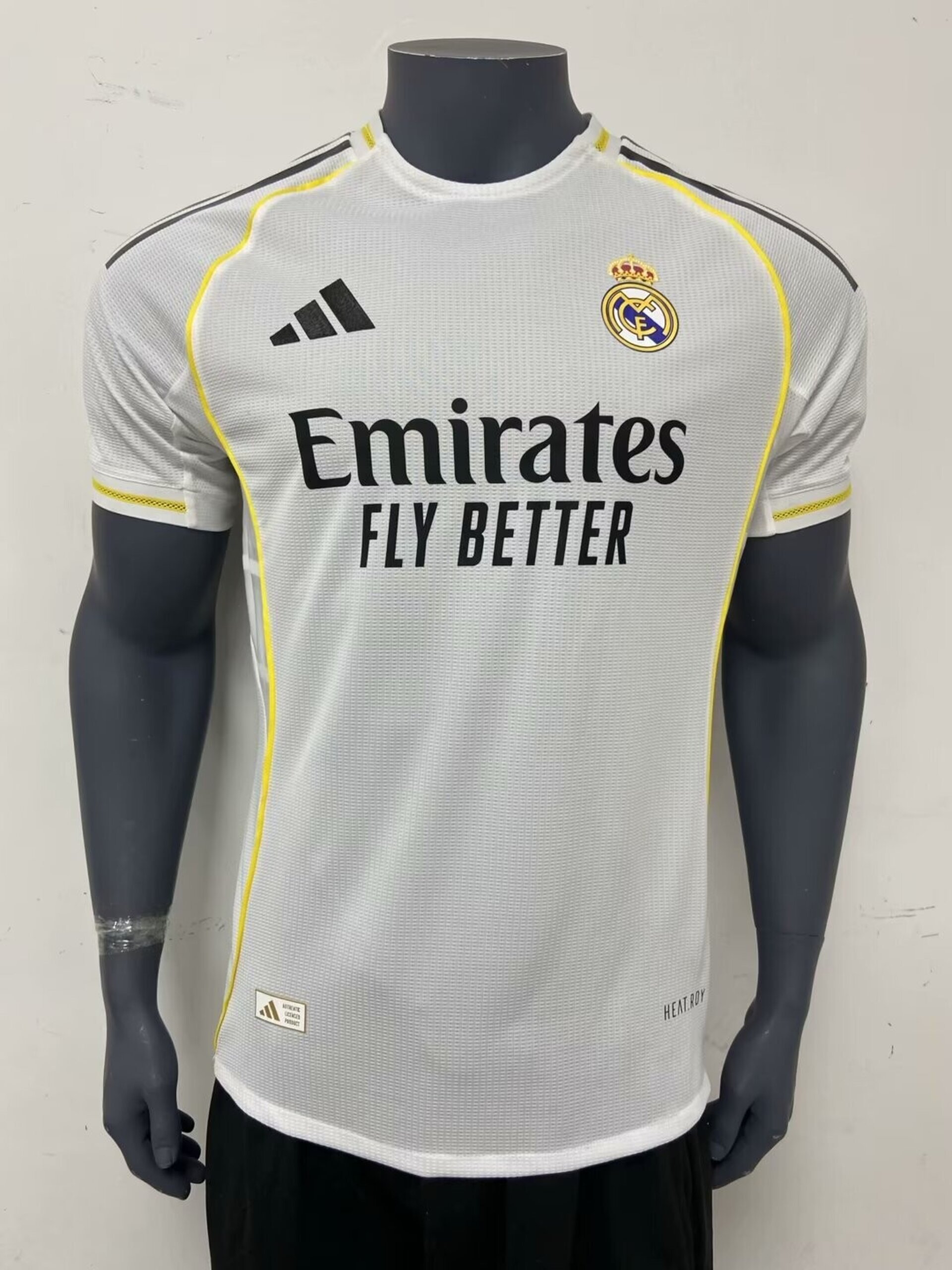 25/26 Players: Real Madrid home - 4